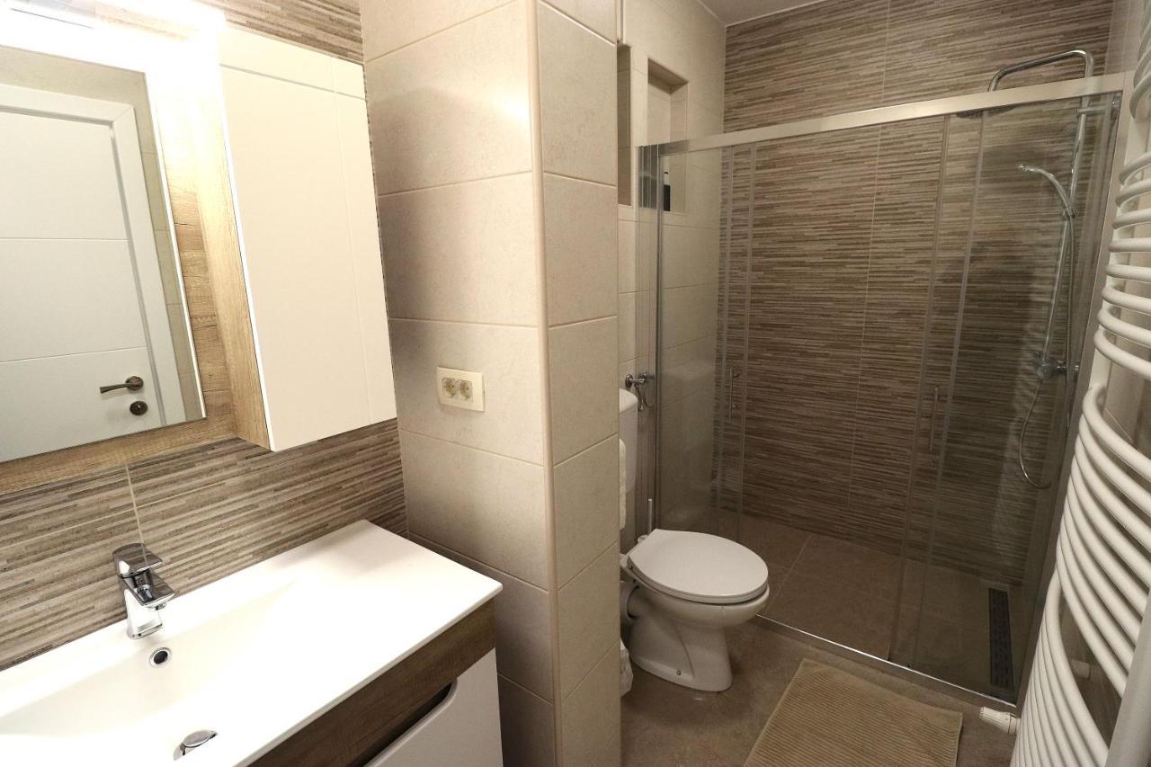 Apartmani I Sobe Laganini Nova Gradiska Exterior photo
