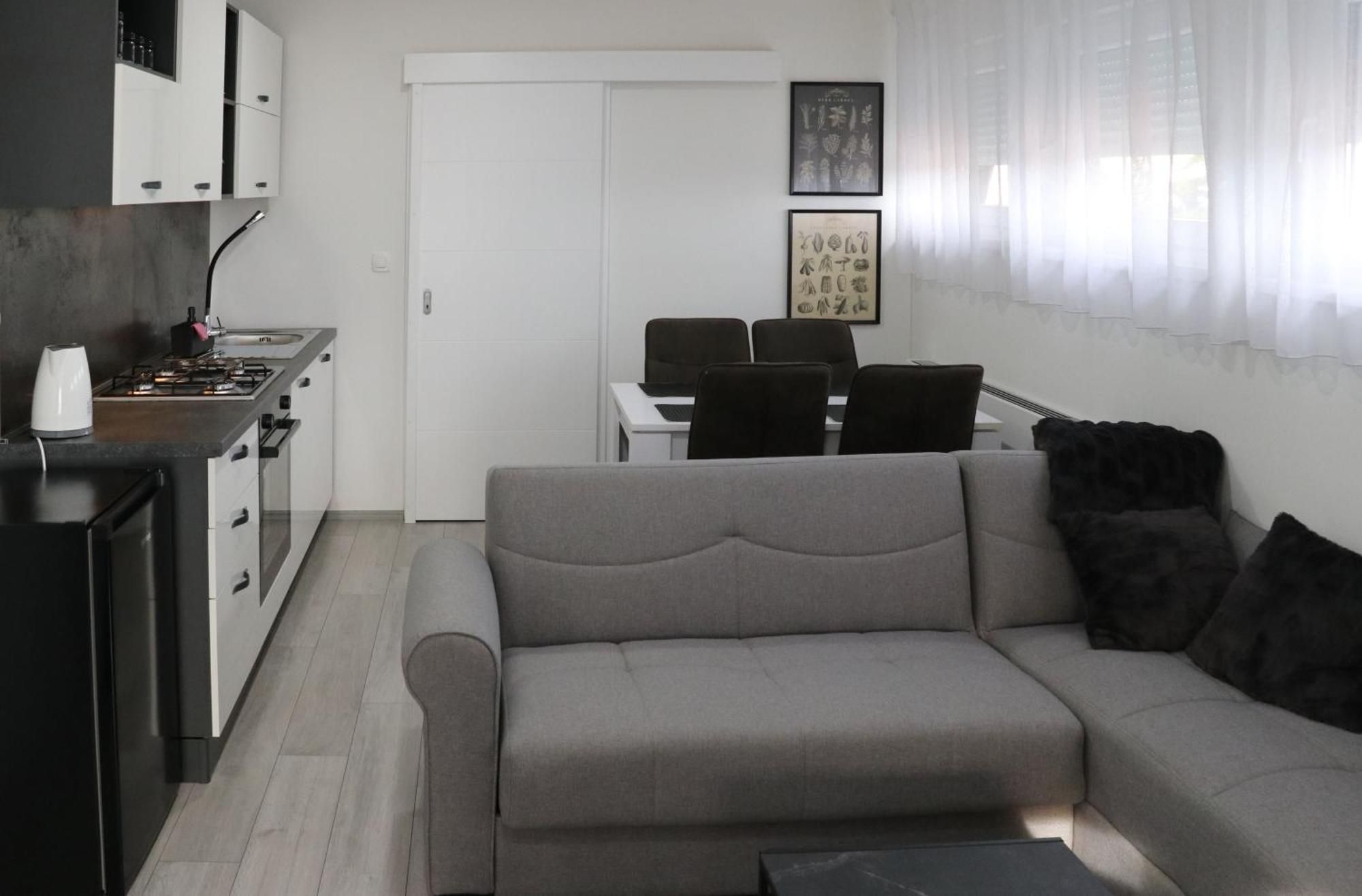 Apartmani I Sobe Laganini Nova Gradiska Exterior photo