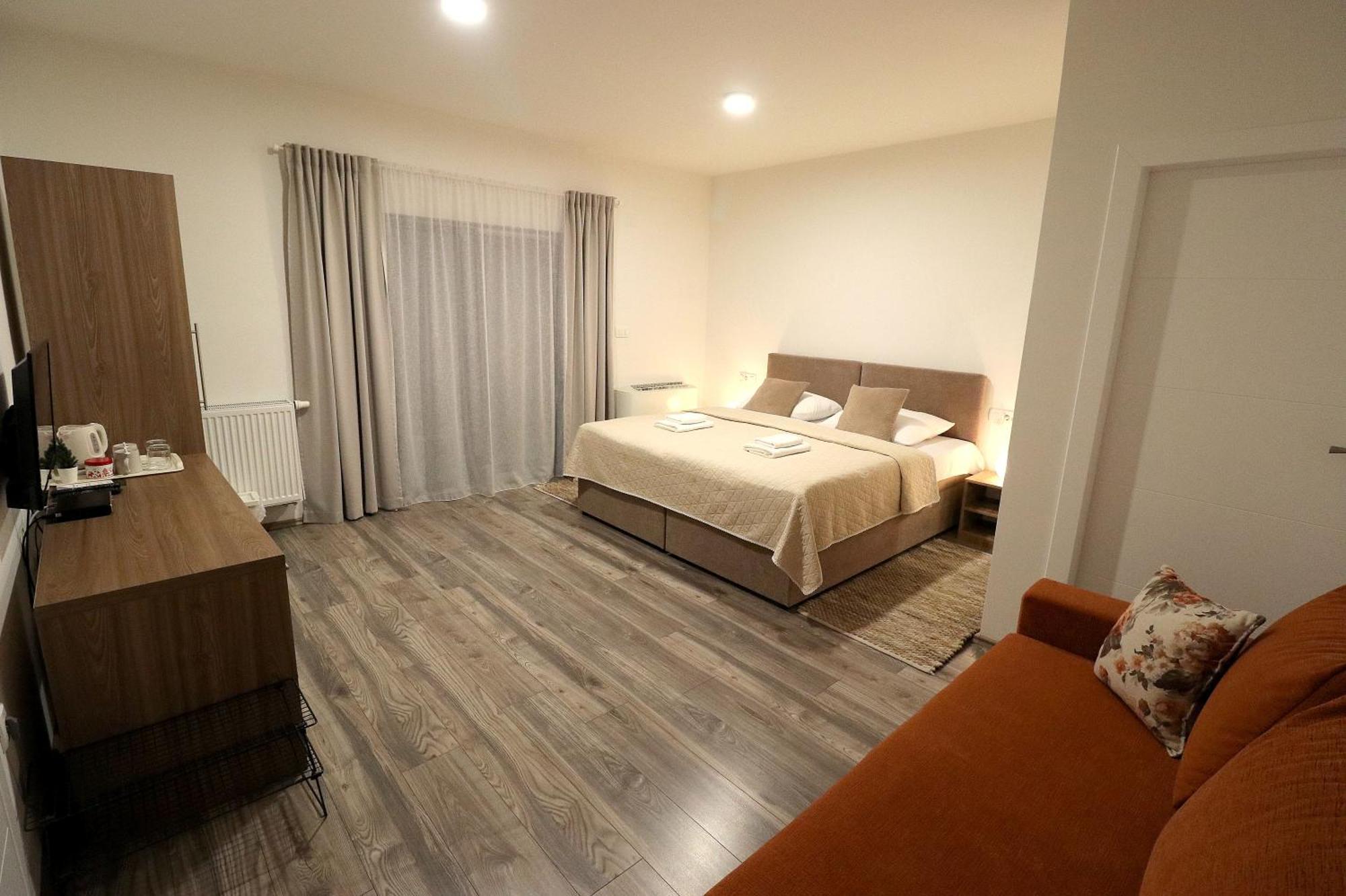 Apartmani I Sobe Laganini Nova Gradiska Exterior photo
