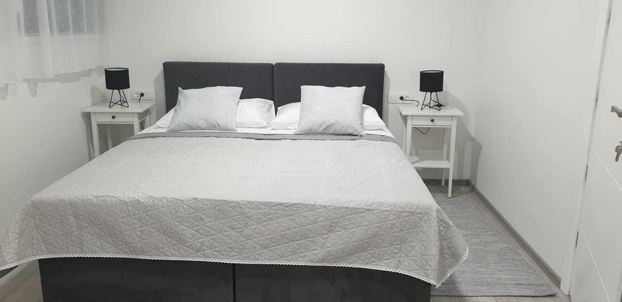Apartmani I Sobe Laganini Nova Gradiska Room photo