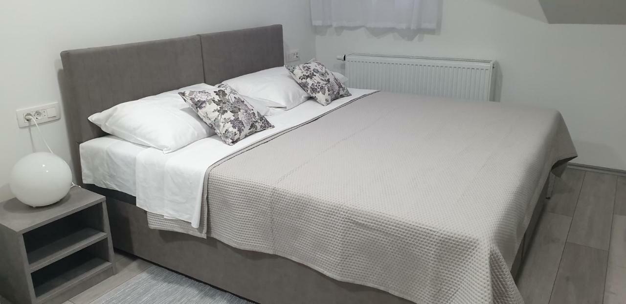 Apartmani I Sobe Laganini Nova Gradiska Room photo